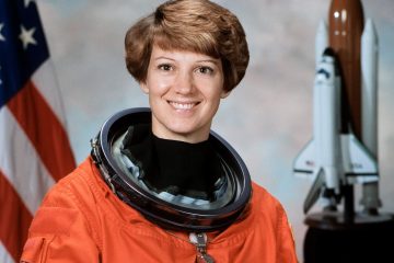 Ep 80: Eileen Collins: First female pilot and commander of a Space Shuttle