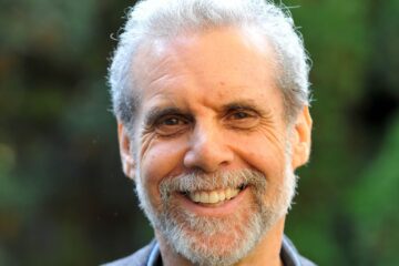 Ep: 102: Daniel Goleman: How to use Emotional Intelligence to Achieve an Optimal State Every Day